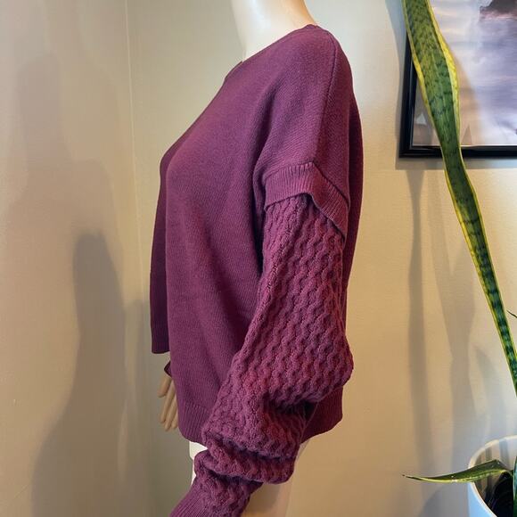 Open Edit Stitch Sleeve Sweater - Picture 4 of 8